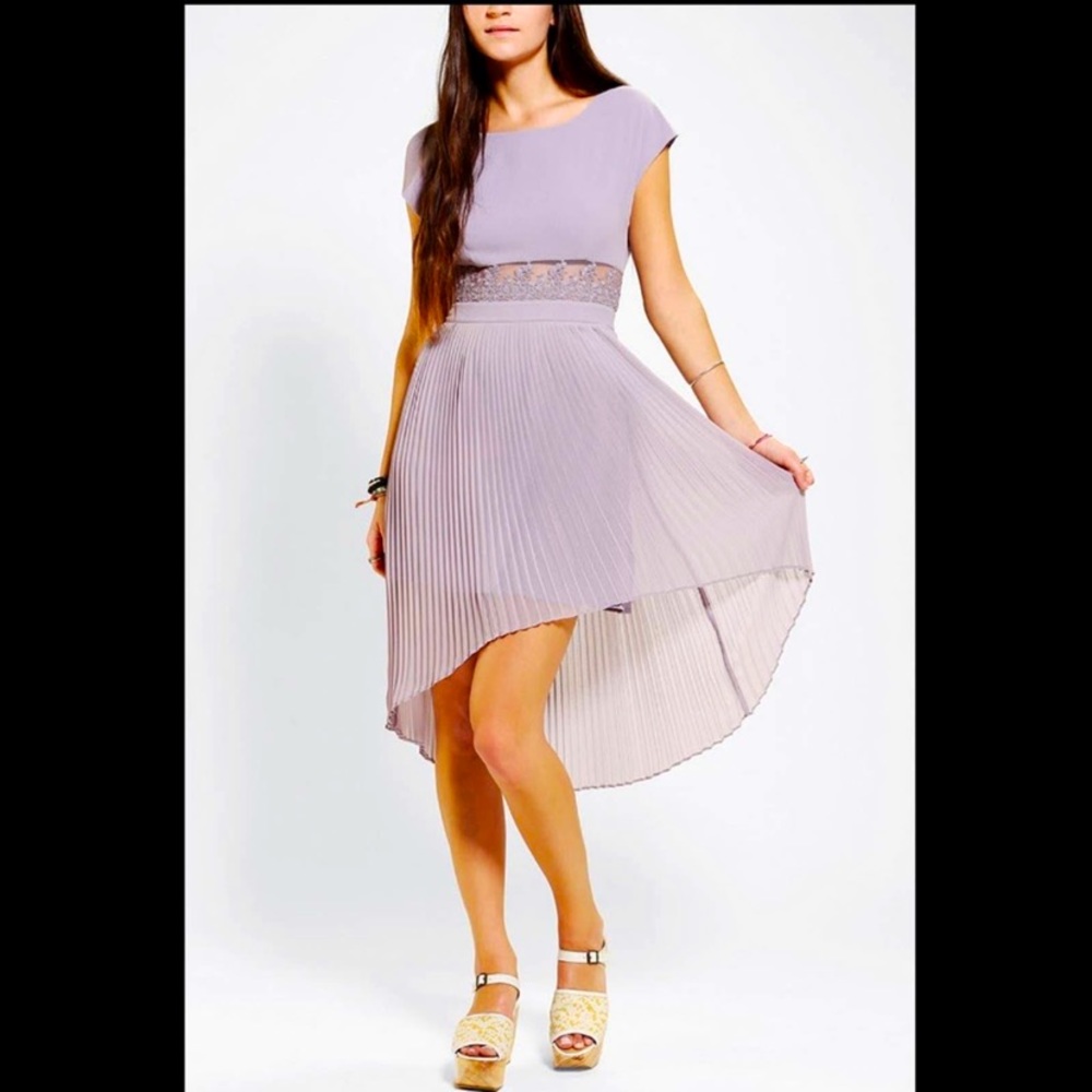 Kimchi Blue 3D Pleated Lace Lilac Dress size 4